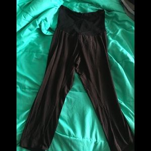 Cropped Motherhood maternity leggings
